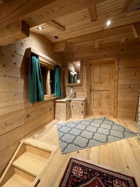 Alpenchalet Piz Huesli 차군스 외부 사진