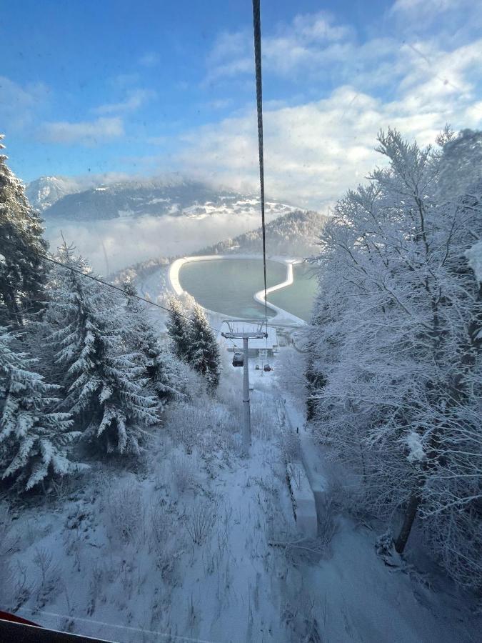 Alpenchalet Piz Huesli 차군스 외부 사진